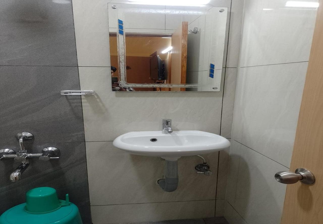 Nadanam Inn Pondicherry Dış mekan fotoğraf